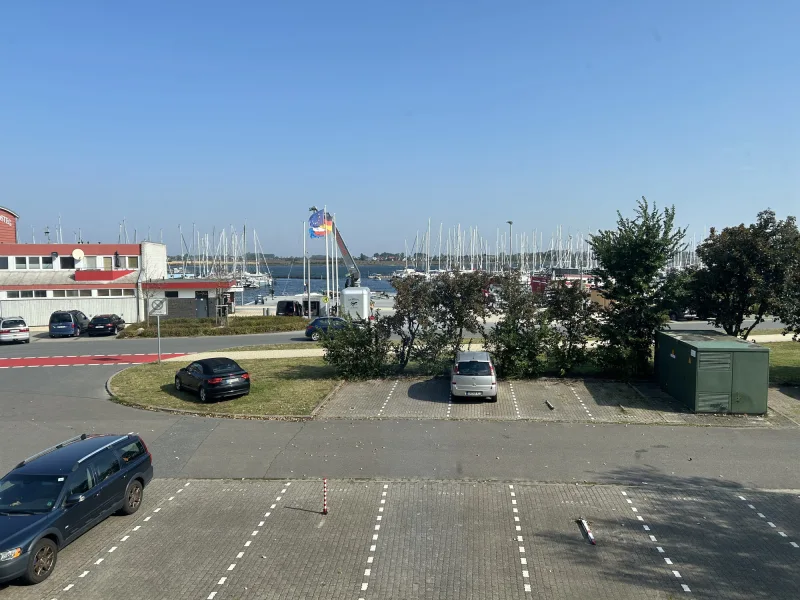 mit Blick auf den Yachthafen - Wohnung kaufen in Fehmarn - Gemütliches Appartement mit Blick auf den Yachthafen