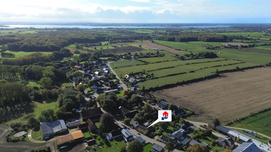 Blick in Richtung Schlei - Haus kaufen in Taarstedt / Scholderup - Fast wie neu! Vielfältige und gute Möglichkeiten