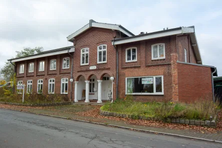 Frontansicht - Haus kaufen in Damsdorf - Charismatisches Landhaus mit viel Platz für Ihre Ideen