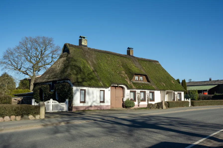 Ein Traum aus Reet - Haus kaufen in Schaalby / Klensby - Ein Traum aus Reet in Schleinähe!