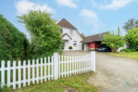 Auffahrt - Haus kaufen in Havetoft - Traumhaftes Familienleben in ruhiger Sackgasse – Ihr Zuhause in Havetoft