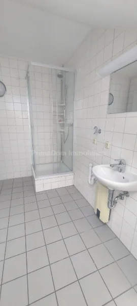 Dusche im Personal-WC