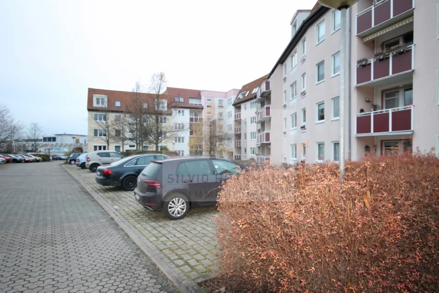  - Wohnung kaufen in Erfurt - 3-Raum Wohnung inkl. Stellplatz