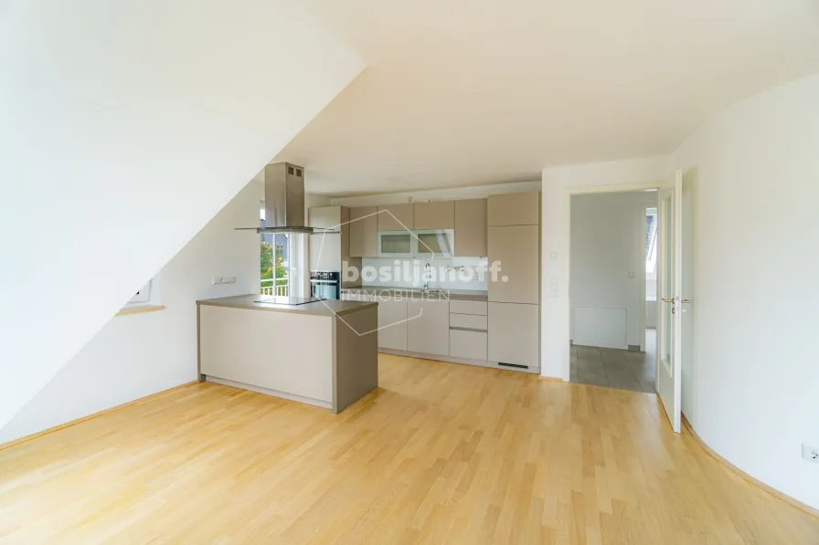 Küche/Essen - Wohnung mieten in München - Schöne DG-Maisonette-Wohnung mit zwei Balkonen