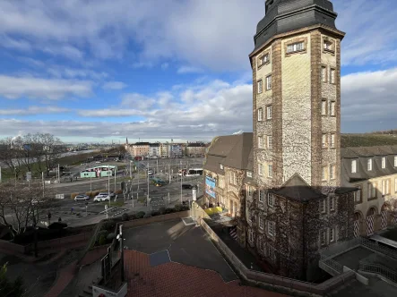 Blick vom Balkon - Wohnung kaufen in Mannheim - Urbanes Wohnen mit Blick auf den Neckar - Ihr Rückzugsort in der Stadt