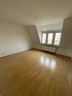 Zimmer - Wohnung mieten in Mannheim - Helle, großzügige 4 ZKB Dachgeschosswohnung in beliebter Lage