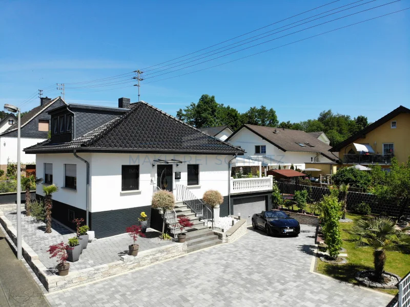 Luftansicht 1 - Haus kaufen in Eitorf - Saniert und bezugsfertig! Das ideale Zuhause für Sie und Ihre Familie! Nutzen Sie diese Chance!