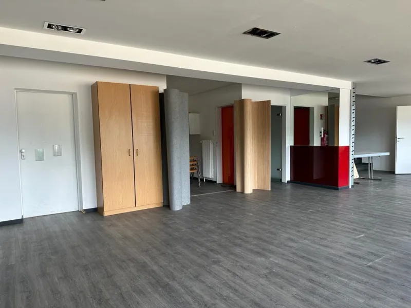 Büro im Erdgeschoss 1.2