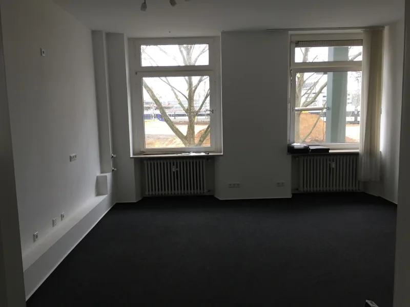 Büro 1 (2)