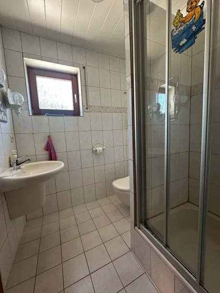 Badezimmer/Gäste-WC - 1.Obergeschoss