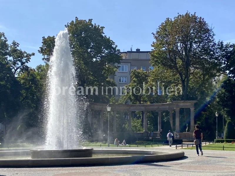 unweit vom Viktoria-Luise-Platz