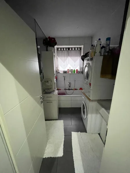 Badezimmer - Wohnung kaufen in Gersthofen - Katip | geräumige Eigentumswohnung *provisionsfrei