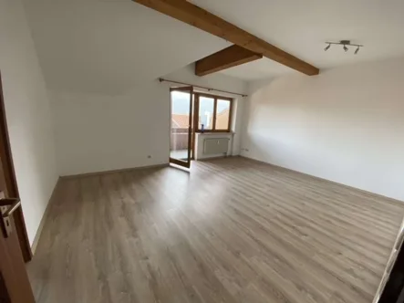 Wohnzimmer  - Wohnung mieten in Pfronten - Katip | charmante 3-ZKB Dachgeschosswohnung *mit Stellplatz - Wohnung 6