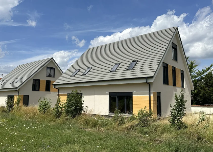 Neubau-Doppelhaushälfte - Haus kaufen in Oberndorf - Katip | attraktive Neubau-Doppelhaushälfte in Oberndorf am Lech *provisionsfrei