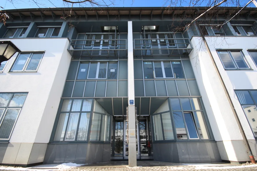 Ansicht  - Büro/Praxis mieten in Putzbrunn - Katip | großzügige 400 m2 Büro-/Praxisfläche in Putzbrunn