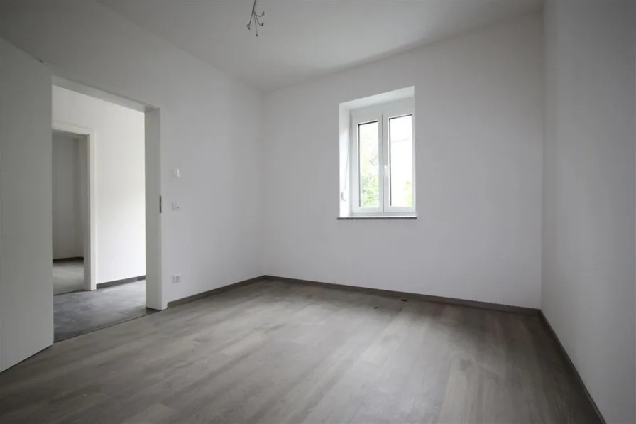 Zimmer 2 - Wohnung kaufen in Schrobenhausen - Katip | Schöne 6-ZKB Wohnung mit Balkon in Schrobenhausen *top Zustand