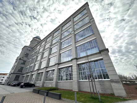 Außenansicht Glaspalast - Büro/Praxis mieten in Augsburg - Katip | Architektonisches Juwel: Stilvolle Büroflächen auf ca. 260 m² im Glaspalast