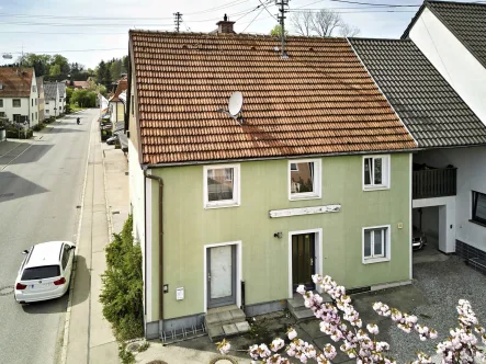 Außenansicht 1.1 - Haus kaufen in Fischach - Katip | -Renditestark!- Einfamilienhaus mit Garage *6 % Rendite