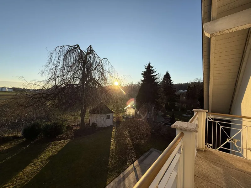 Balkonausblick auf den Garten