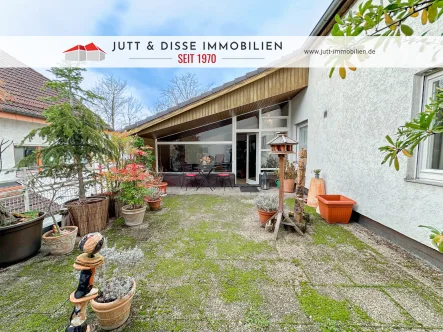 Dachterrasse - Haus kaufen in Rheinstetten / Forchheim - Wohnen wie im eigenen Haus - Maisonettewohnung mit Dachterrasse mitten in Rheinstetten/ Forchheim