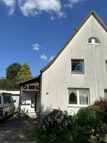 Doppelhaushälfte - Haus kaufen in Kiel - Doppelhaushälfte mit schönem Grundstück - vermietet -