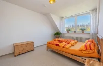 Großes Schlafzimmer