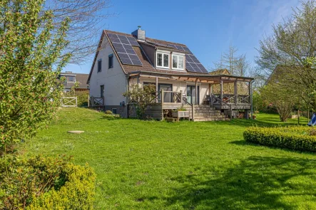 Ländlicher Wohntraum - Haus kaufen in Fargau-Pratjau / Pratjau - Viel Platz in ruhiger Lage - Modernisiertes Einfamilienhaus mit großem Grundstück