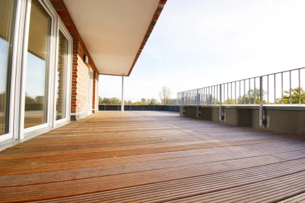 Dachterrasse Wohnzimmer - Wohnung kaufen in Barßel - Exklusive Penthouse-Neubau-Wohnung mit großer Dachterrasse in Barßel, Wohnung 10