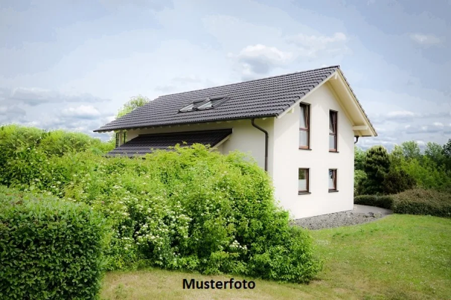 Keine Originalbilder - Haus kaufen in Berlin - + Freistehendes Einfamilienhaus mit Terrasse und Doppelgarage +