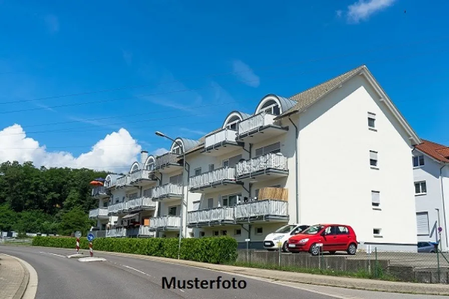 Keine Originalbilder - Haus kaufen in Ludwigshafen - Kapitalanlage + Dreifamilienhaus, Carport, Garage +