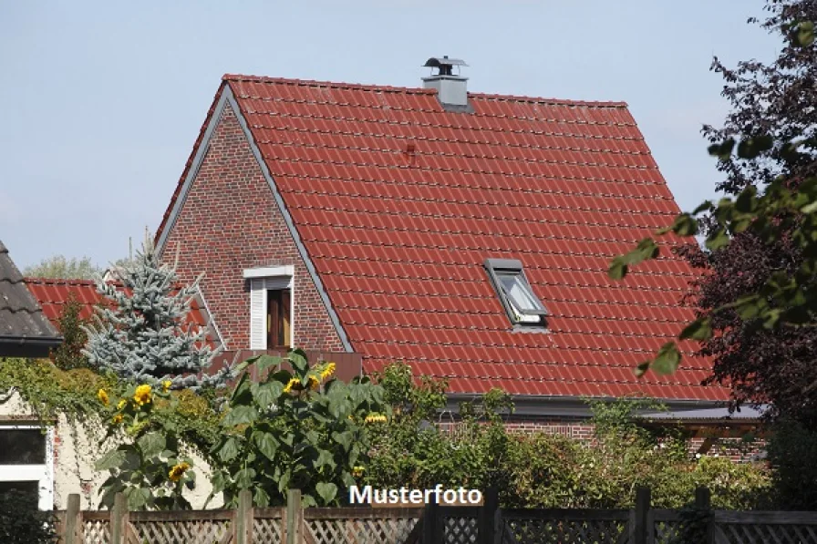 Keine Originalbilder - Haus kaufen in Bad Saulgau - Einfamilienhaus nebst Doppelgarage - ohne Provision