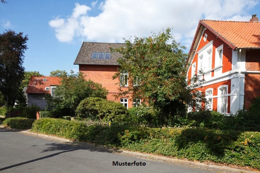 Keine Originalbilder - Haus kaufen in Schackendorf - Ohne Provision - Einfamilienhaus in ruhiger Wohnlage