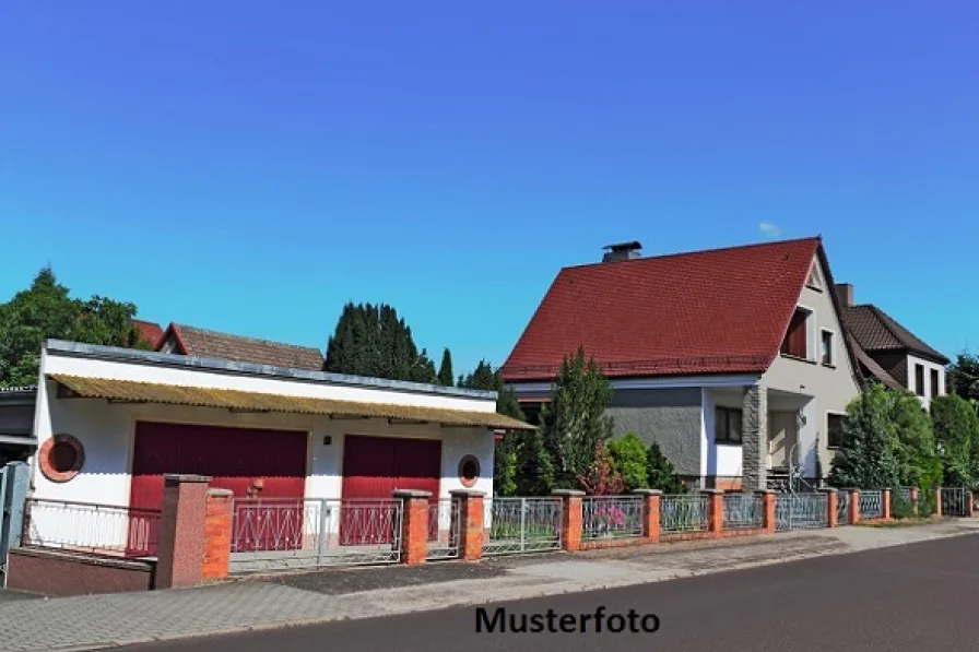 Keine Originalbilder - Haus kaufen in Rollshausen - Einfamilienhaus mit Garage - provisionsfrei