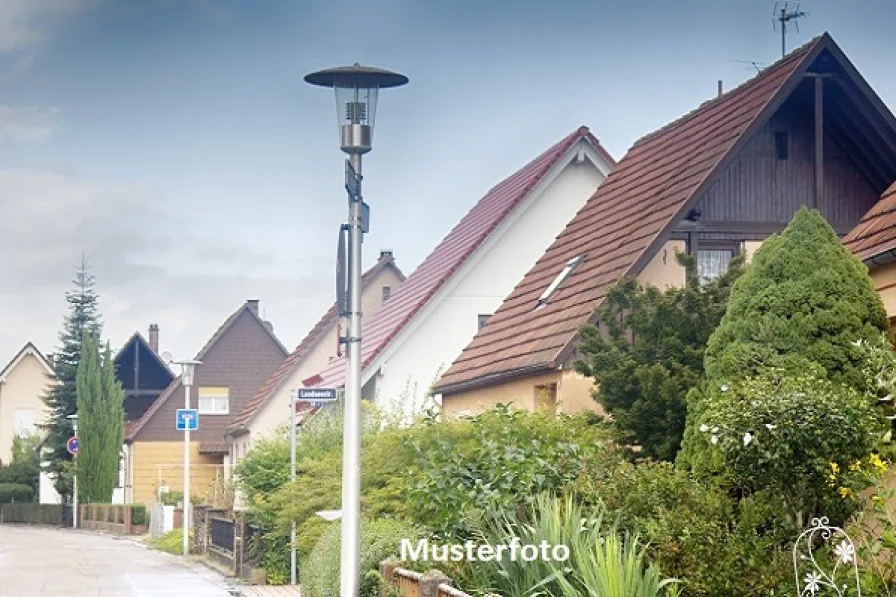 Keine Originalbilder - Haus kaufen in Königslutter - Einfamilienhaus in zentraler Dorflage + provisionsfrei +