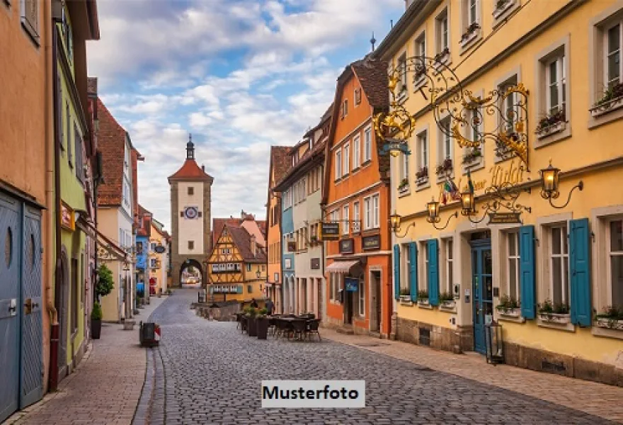 Keine Originalbilder - Gastgewerbe/Hotel kaufen in Groß-Gerau - Wohn- und Gaststättengebäude mit 2 Garagen + provisionsfrei +