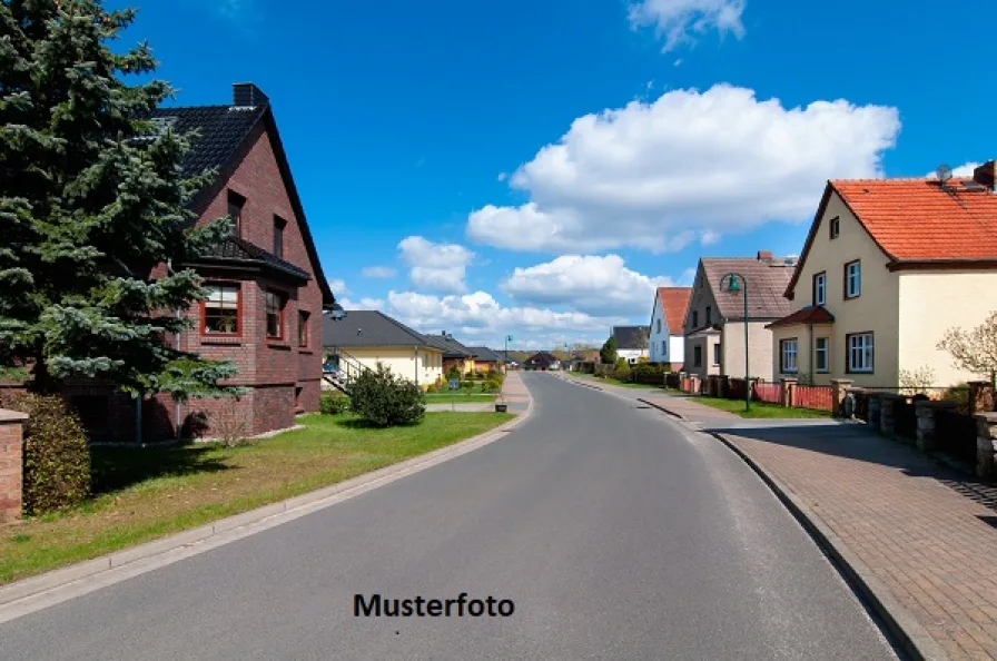 Keine Originalbilder - Haus kaufen in Schmölln - Für Heimwerker! Einfamilien-Reihenmittelhaus - provisionsfrei