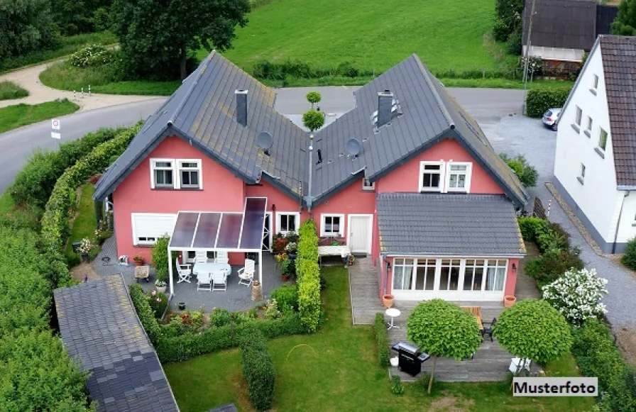 Keine Originalbilder - Haus kaufen in Meine - Einfamilien-Doppelhaushälfte nebst Garage - provisionsfrei