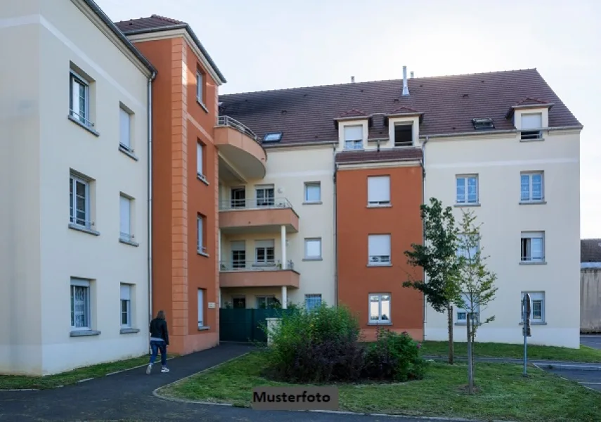 Keine Originalbilder - Haus kaufen in Detmold - Fünffamilienhaus, Balkon, Terrasse