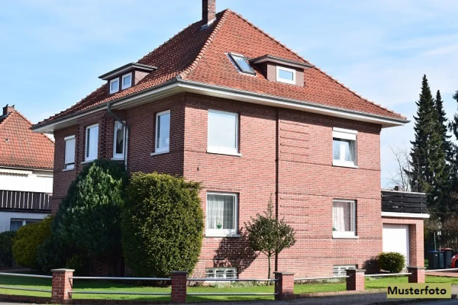 Keine Originalbilder - Haus kaufen in Hameln - Mehrfamilienhaus mit 3 Wohnungen - provisionsfrei