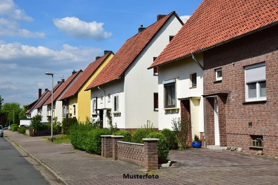 Keine Originalbilder - Haus kaufen in Wiesmoor - Einfamilien-Doppelhaushälfte - provisionsfrei