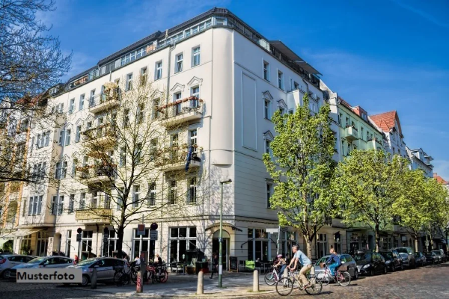 Keine Originalbilder - Haus kaufen in Hamburg - Investition in die Zukunft: Wohn- und Geschäftshaus - provisionsfrei