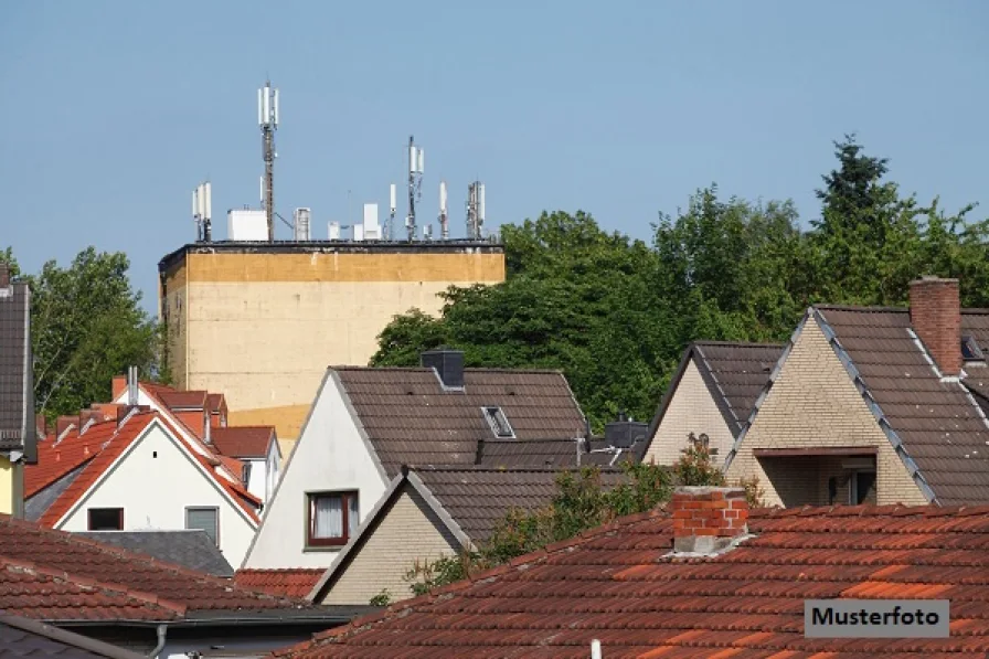 Keine Originalbilder - Haus kaufen in Falkensee - Einfamilienhaus-Bungalow mit Gartenhaus