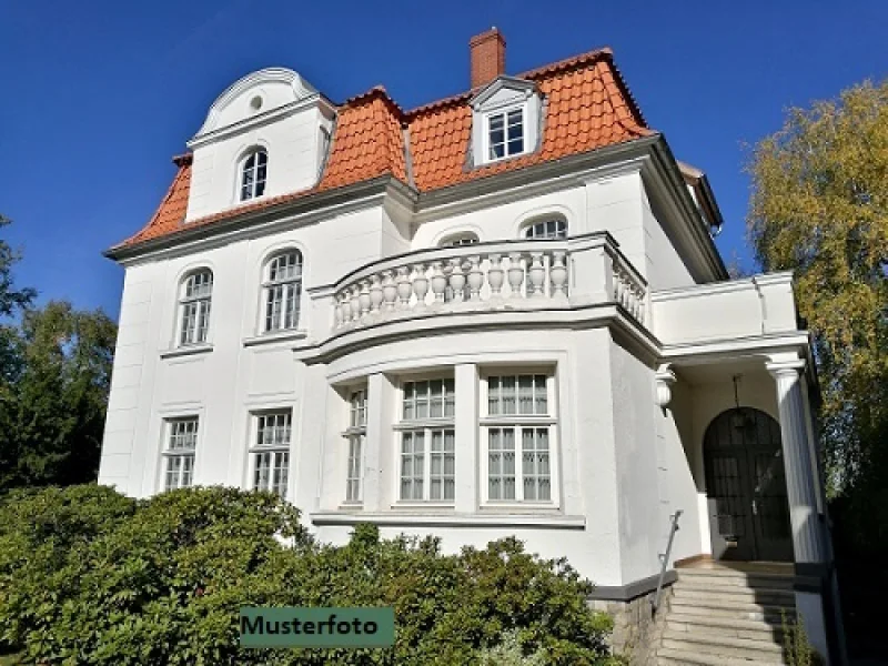 Keine Originalbilder - Haus kaufen in Oberwesel - Villa mit Blick auf den Rhein