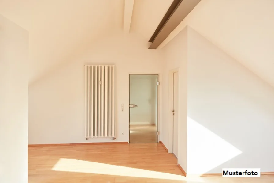 Keine Originalbilder - Wohnung kaufen in Zittau - 4-Zimmer-Wohnung mit Balkon