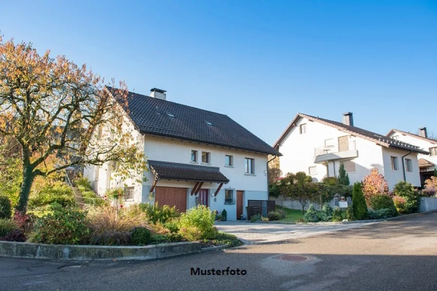 Keine Originalbilder - Haus kaufen in Braunfels - Ohne Provision! Einfamilienhaus nebst Garage