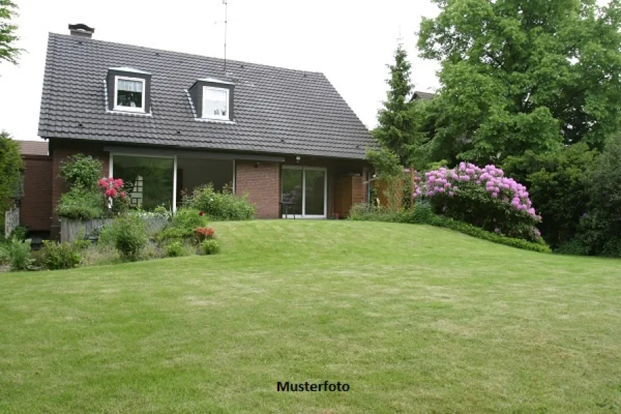 Keine Originalbilder - Haus kaufen in Kattendorf - Einfamilienhaus mit Doppelcarport - provisionsfrei