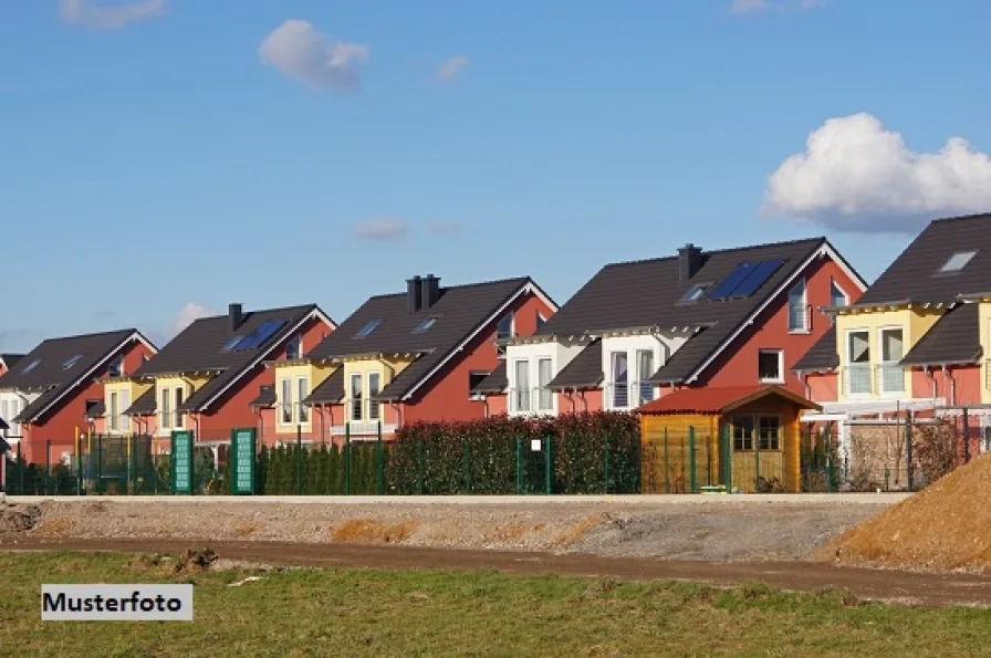 Keine Originalbilder - Haus kaufen in Thale - Kleines aber feines Einfamilien-Reihenmittelhaus mit Terrasse