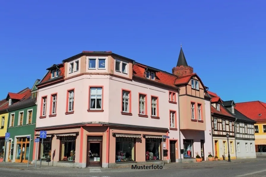 Keine Originalbilder - Haus kaufen in Blomberg - Wohn-/Geschäftshaus (Wohnungen, Imbiss)