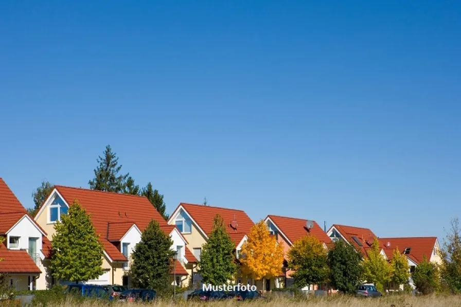 Keine Originalbilder - Haus kaufen in Temnitztal - Einfamilien-Reihenmittelhaus, Garten, Stellplatz