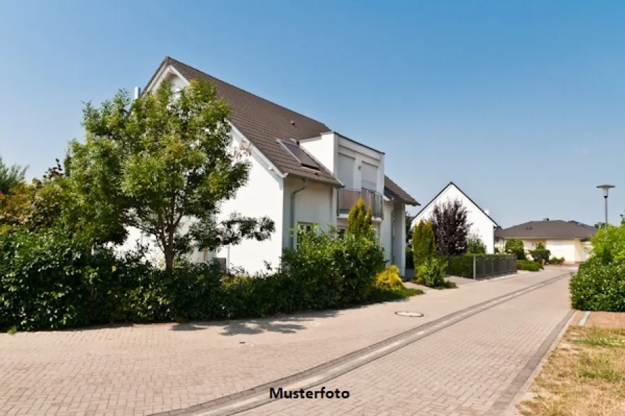 Keine Originalbilder - Haus kaufen in Hamm - 2-Familienhaus, Terrasse, 2 Garagen